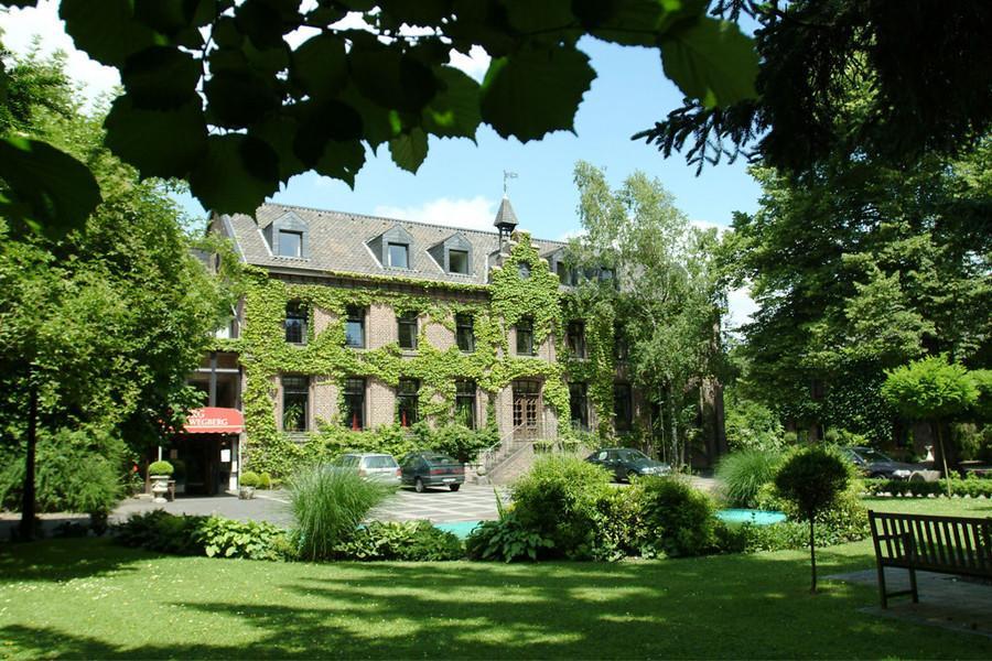 Burg Wegberg Hotel & Eventlocation Exteriör bild